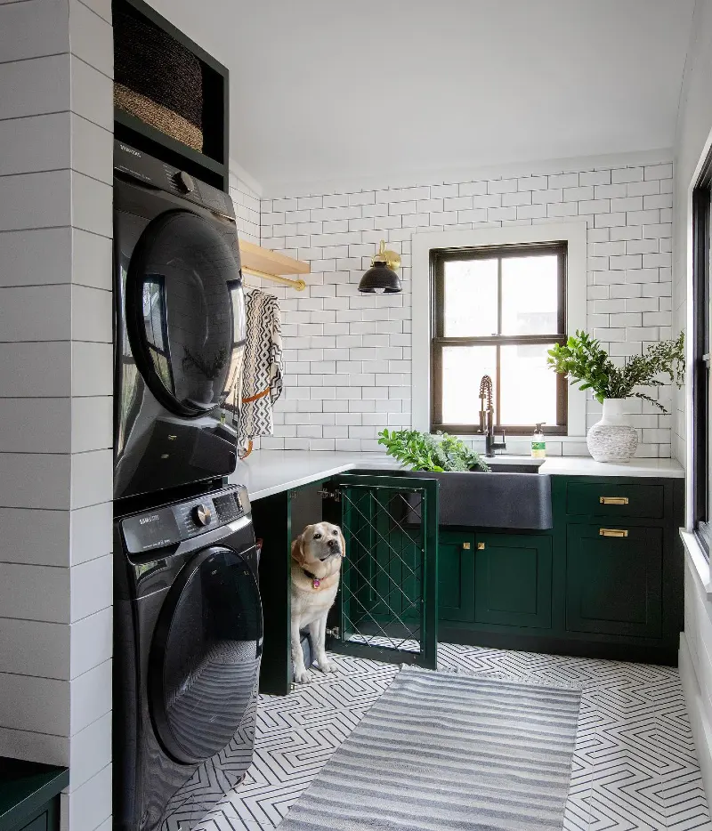 Deep Green Under-Counter Utility Kennel with Diamond Mesh Door
