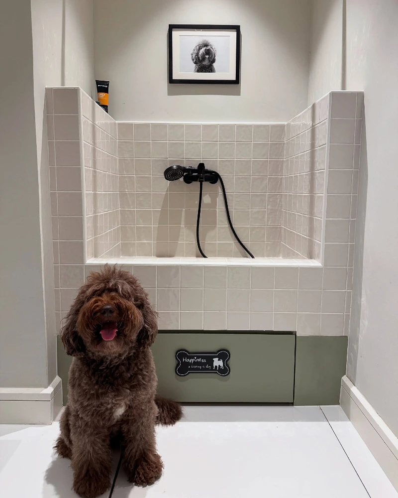 Raised Cream Square Tile Station with Sage Green Base