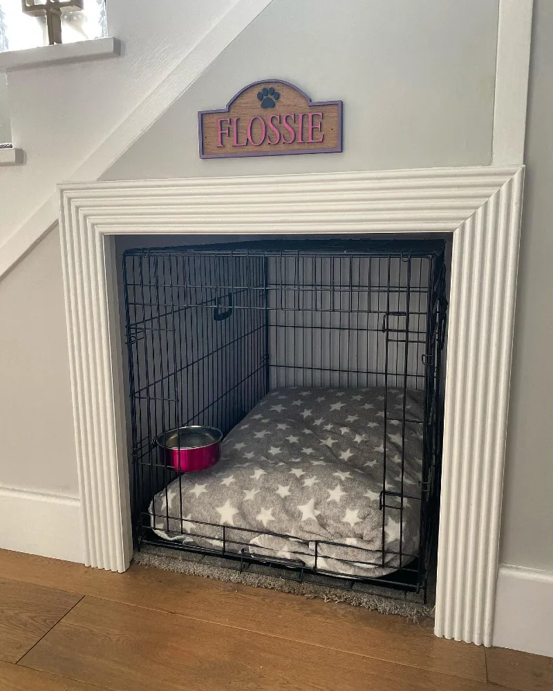 Recessed Wire Crate with Fluted White Mantle Trim