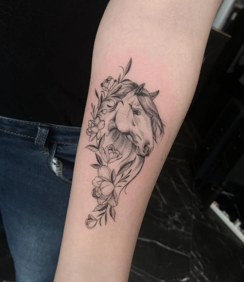 Fine-Line Soft-Shaded Horse Portrait Wrapped in Peony and Lily Cascades