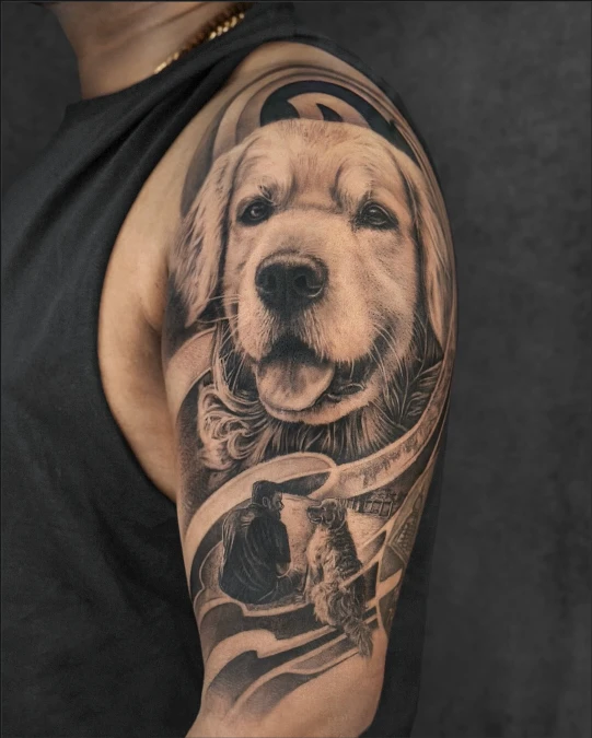 Golden Retriever Sleeve With Geometric Lines