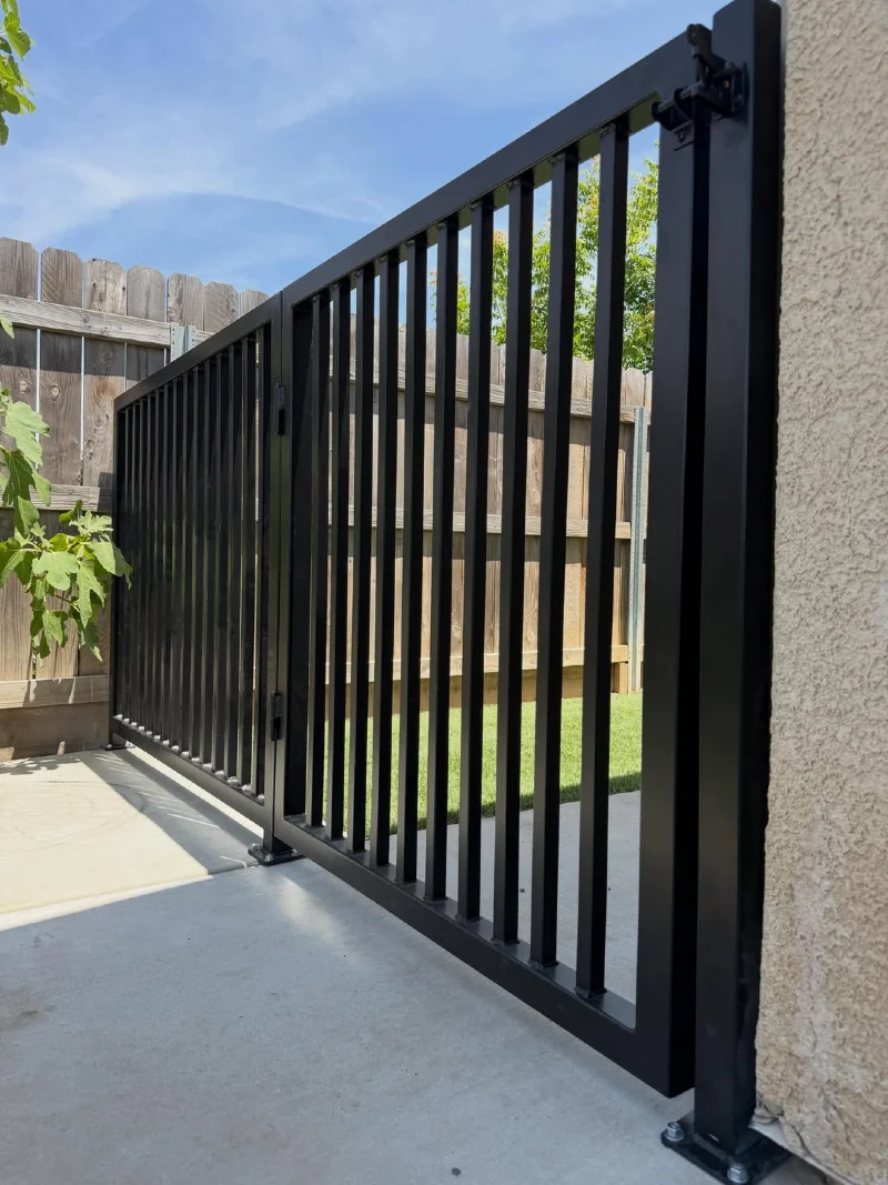 Matte Black Square-Tubing Steel Side Gate