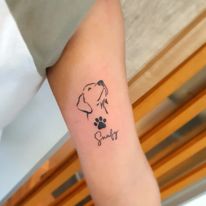 Minimalist Dog Profile with Paw Print