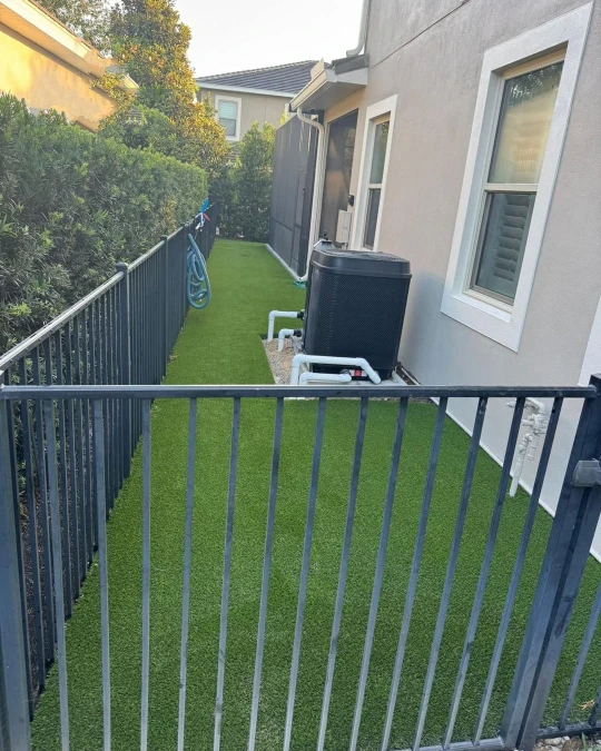 Narrow Turf Side Yard